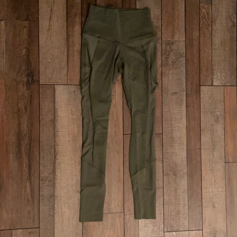 Lululemon Mesh Leggings 28 inch